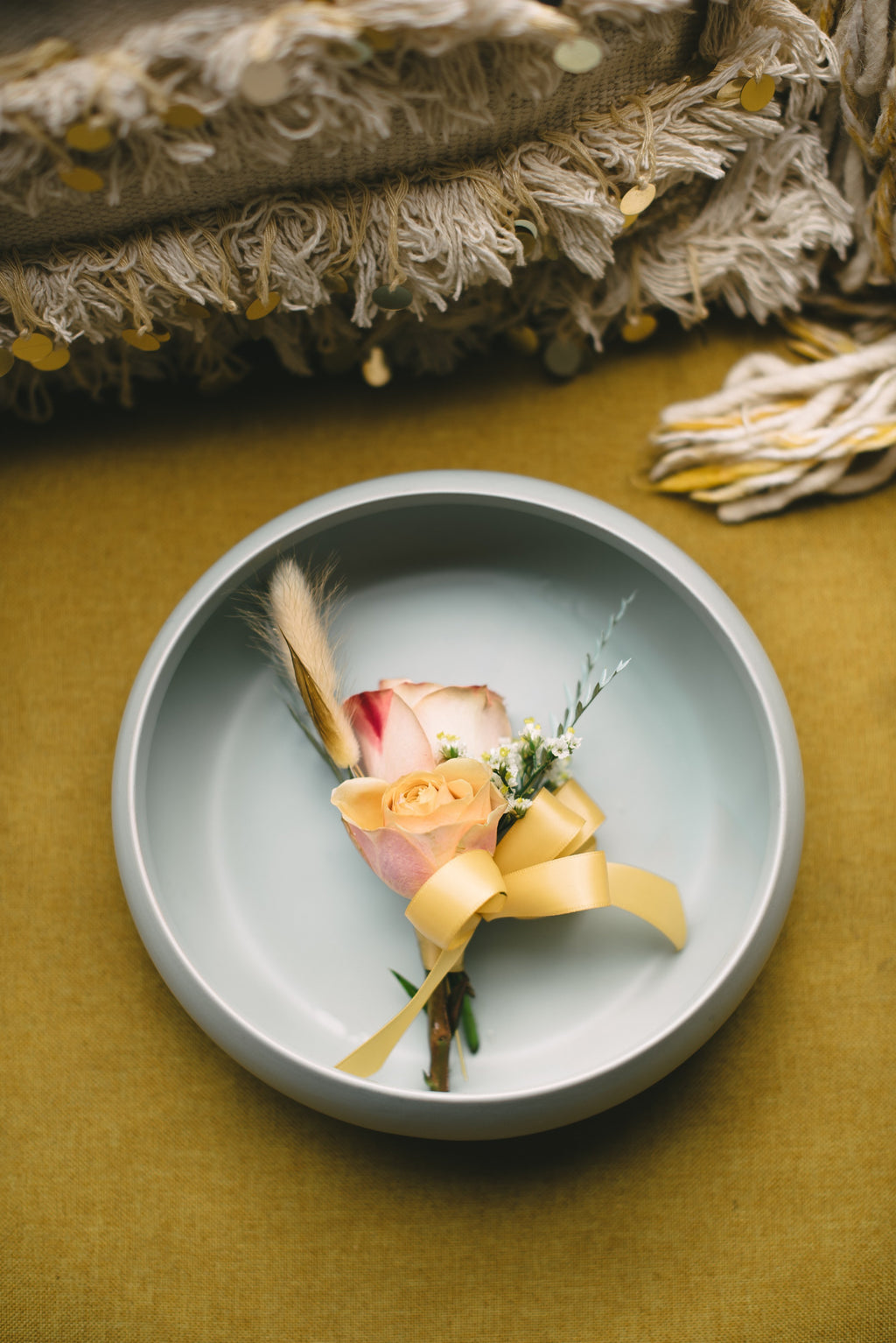 صدرية المعصم/الدبوس
