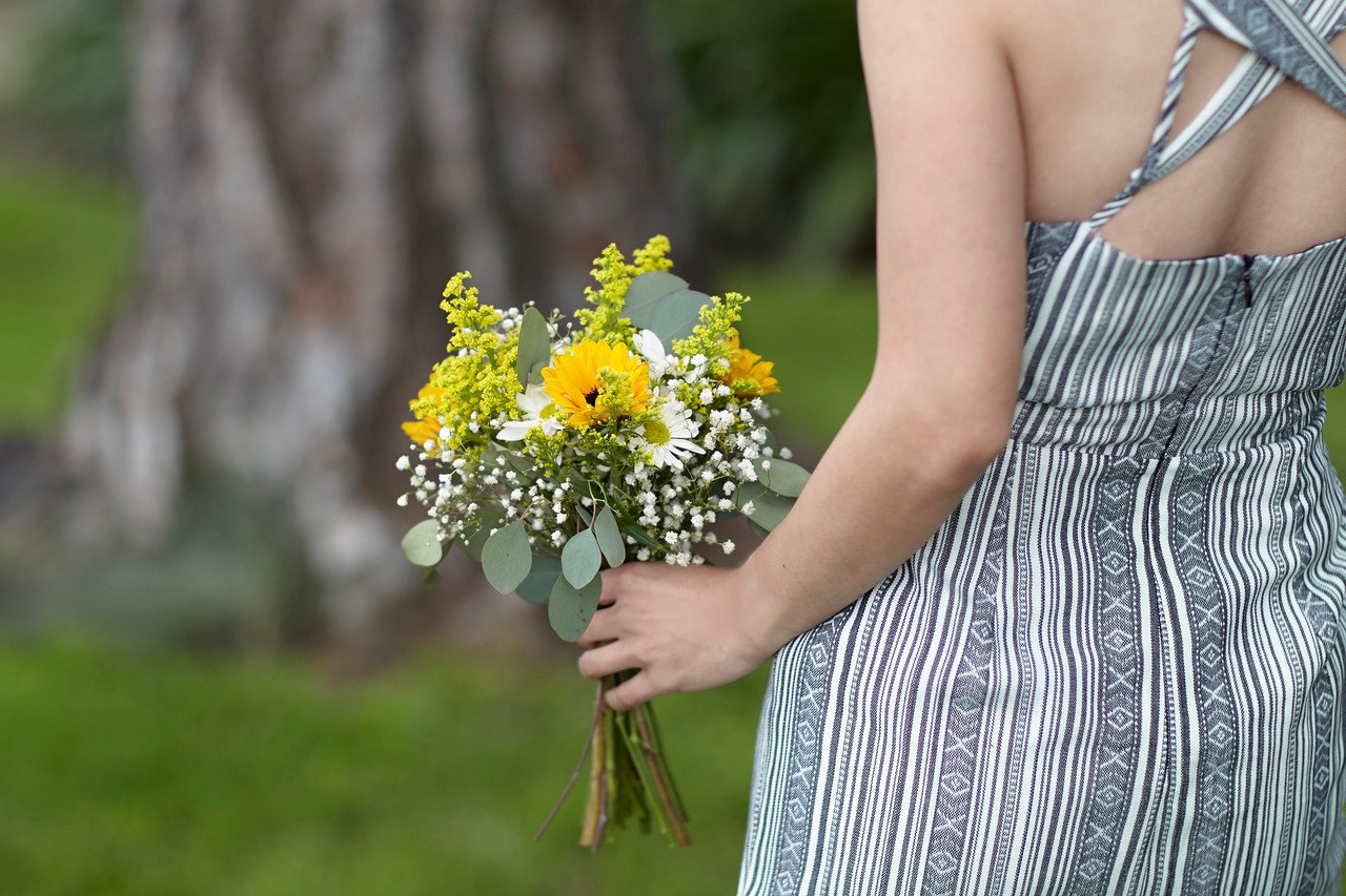 BRIDESMAID BOUQUET COUNTRY WILD